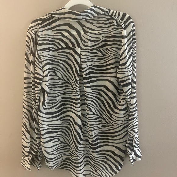 Princess Polly Zebra Button Up Top - Picture 5 of 5